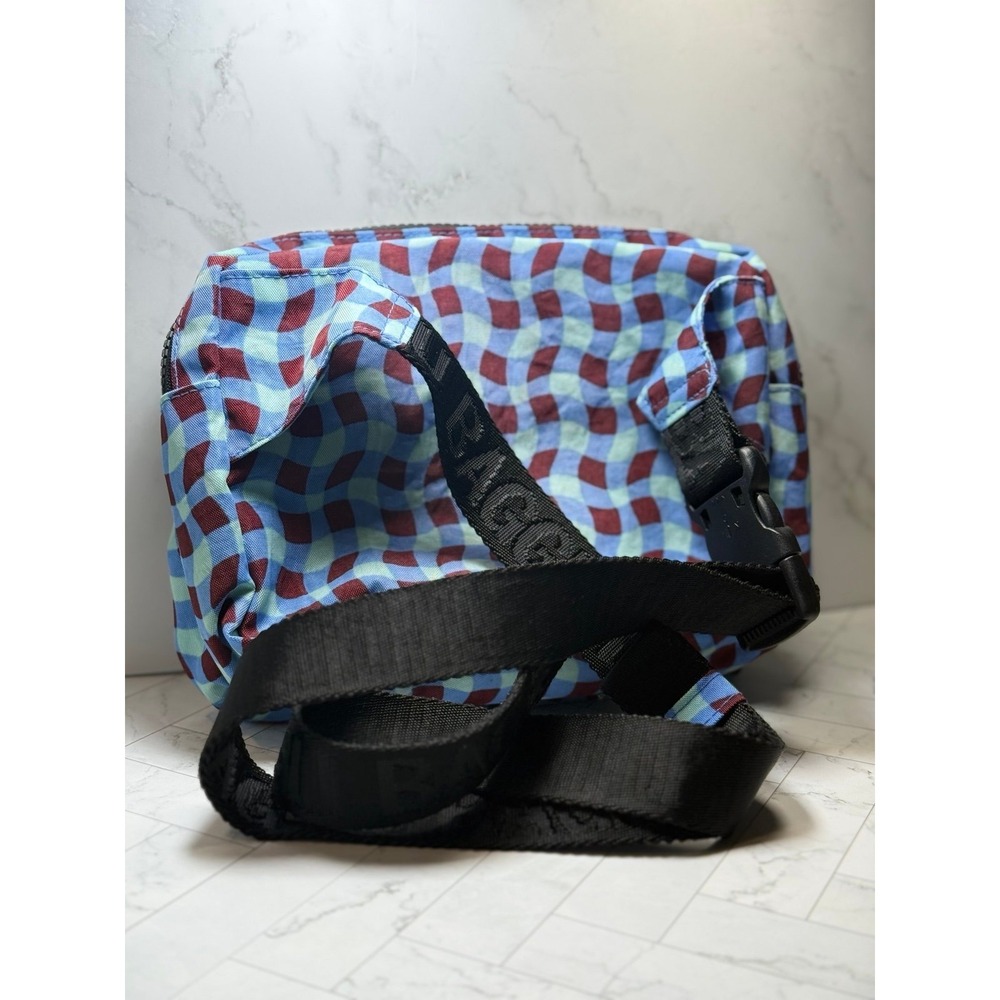 Baggu Wavy Gingham Fanny Pack - Picture 6 of 9